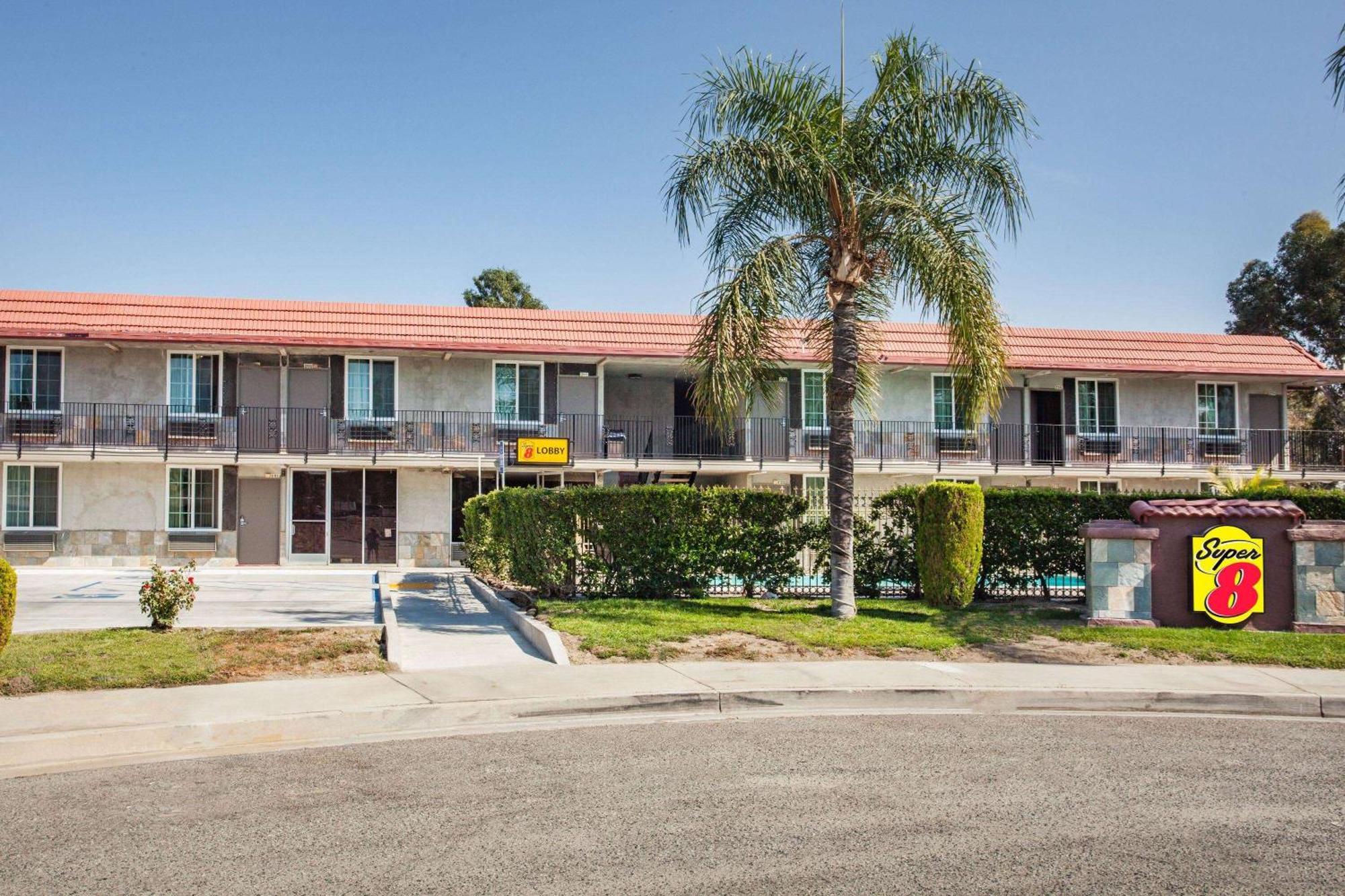 Motel Super 8 By Wyndham Redlands/San Bernardino Exterior foto